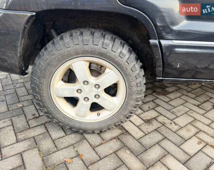 Черный Джип Гранд Чероки, объемом двигателя 2.7 л и пробегом 221 тыс. км за 3142 $, фото 14 на Automoto.ua