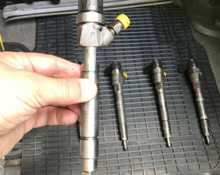 Черный Джип Гранд Чероки, объемом двигателя 2.7 л и пробегом 156 тыс. км за 6000 $, фото 15 на Automoto.ua