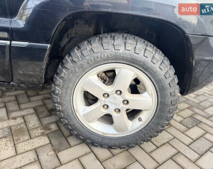 Черный Джип Гранд Чероки, объемом двигателя 2.7 л и пробегом 221 тыс. км за 3142 $, фото 15 на Automoto.ua