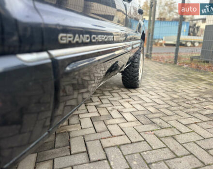 Черный Джип Гранд Чероки, объемом двигателя 2.7 л и пробегом 221 тыс. км за 3142 $, фото 17 на Automoto.ua