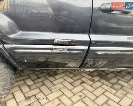 Черный Джип Гранд Чероки, объемом двигателя 2.7 л и пробегом 221 тыс. км за 3142 $, фото 11 на Automoto.ua