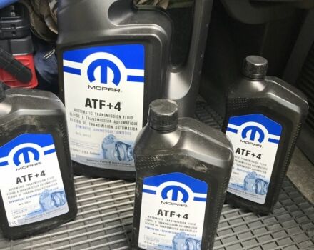 Черный Джип Гранд Чероки, объемом двигателя 2.7 л и пробегом 156 тыс. км за 6000 $, фото 16 на Automoto.ua