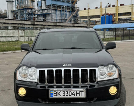Черный Джип Гранд Чероки, объемом двигателя 2.99 л и пробегом 350 тыс. км за 9350 $, фото 1 на Automoto.ua