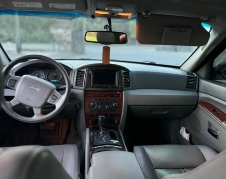 Чорний Джип Grand Cherokee, об'ємом двигуна 3 л та пробігом 250 тис. км за 7500 $, фото 2 на Automoto.ua