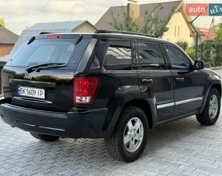 Черный Джип Гранд Чероки, объемом двигателя 3.7 л и пробегом 202 тыс. км за 9300 $, фото 4 на Automoto.ua