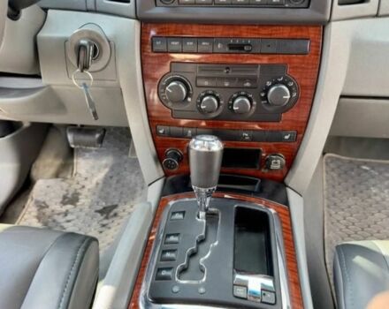 Черный Джип Гранд Чероки, объемом двигателя 3 л и пробегом 243 тыс. км за 3400 $, фото 4 на Automoto.ua