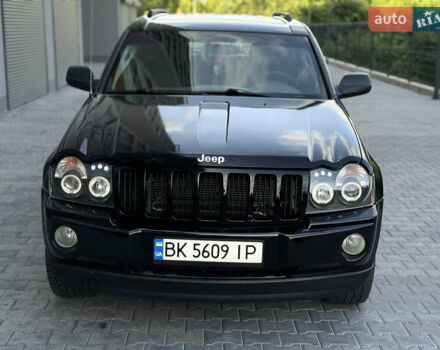 Черный Джип Гранд Чероки, объемом двигателя 3.7 л и пробегом 202 тыс. км за 9300 $, фото 1 на Automoto.ua