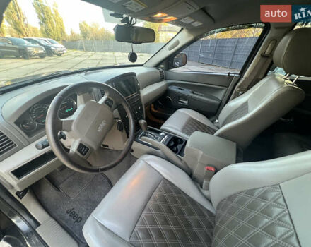 Чорний Джип Grand Cherokee, об'ємом двигуна 2.99 л та пробігом 243 тис. км за 10800 $, фото 10 на Automoto.ua