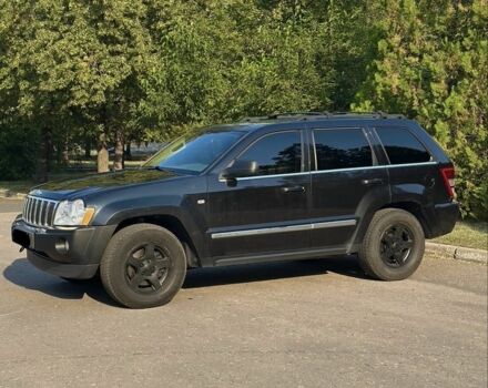 Чорний Джип Grand Cherokee, об'ємом двигуна 3 л та пробігом 350 тис. км за 5700 $, фото 1 на Automoto.ua