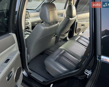 Черный Джип Гранд Чероки, объемом двигателя 2.99 л и пробегом 252 тыс. км за 12000 $, фото 7 на Automoto.ua