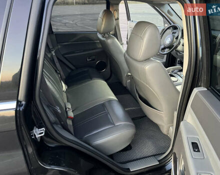 Черный Джип Гранд Чероки, объемом двигателя 2.99 л и пробегом 252 тыс. км за 12000 $, фото 6 на Automoto.ua