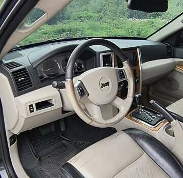 Чорний Джип Grand Cherokee, об'ємом двигуна 2.99 л та пробігом 223 тис. км за 12500 $, фото 11 на Automoto.ua