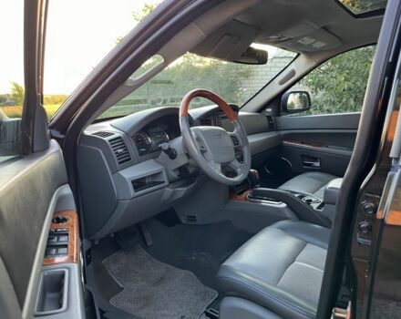 Чорний Джип Grand Cherokee, об'ємом двигуна 3 л та пробігом 290 тис. км за 5600 $, фото 5 на Automoto.ua