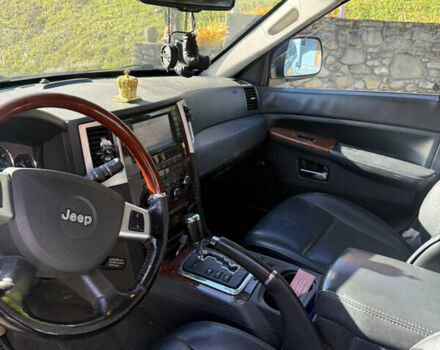 Чорний Джип Grand Cherokee, об'ємом двигуна 2.99 л та пробігом 251 тис. км за 11000 $, фото 10 на Automoto.ua