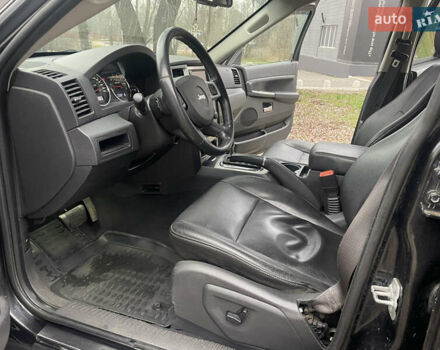 Черный Джип Гранд Чероки, объемом двигателя 3 л и пробегом 252 тыс. км за 9700 $, фото 25 на Automoto.ua