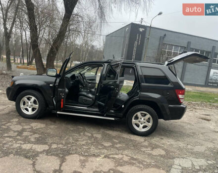 Черный Джип Гранд Чероки, объемом двигателя 3 л и пробегом 252 тыс. км за 9700 $, фото 32 на Automoto.ua