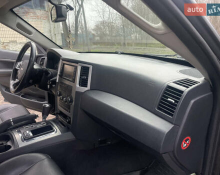 Черный Джип Гранд Чероки, объемом двигателя 3 л и пробегом 252 тыс. км за 9700 $, фото 22 на Automoto.ua