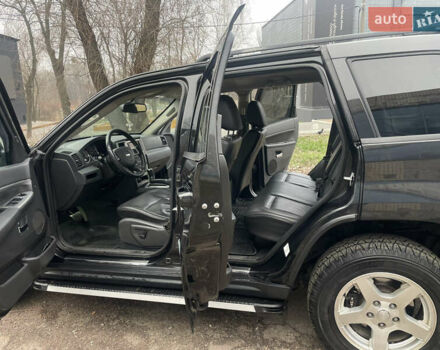 Черный Джип Гранд Чероки, объемом двигателя 3 л и пробегом 252 тыс. км за 9700 $, фото 30 на Automoto.ua