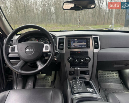 Черный Джип Гранд Чероки, объемом двигателя 3 л и пробегом 252 тыс. км за 9700 $, фото 27 на Automoto.ua