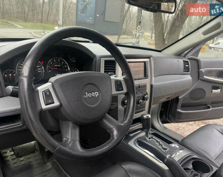 Черный Джип Гранд Чероки, объемом двигателя 3 л и пробегом 252 тыс. км за 9700 $, фото 24 на Automoto.ua