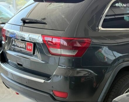 Чорний Джип Grand Cherokee, об'ємом двигуна 3 л та пробігом 256 тис. км за 17690 $, фото 8 на Automoto.ua