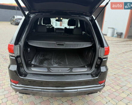 Черный Джип Гранд Чероки, объемом двигателя 2.99 л и пробегом 338 тыс. км за 15200 $, фото 6 на Automoto.ua