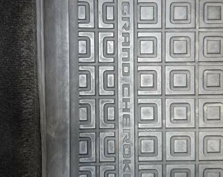 Черный Джип Гранд Чероки, объемом двигателя 2.99 л и пробегом 230 тыс. км за 22200 $, фото 23 на Automoto.ua