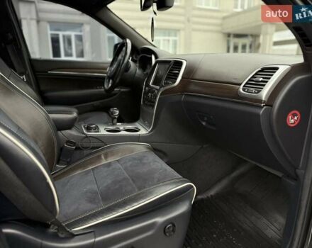 Черный Джип Гранд Чероки, объемом двигателя 2.99 л и пробегом 332 тыс. км за 16900 $, фото 19 на Automoto.ua