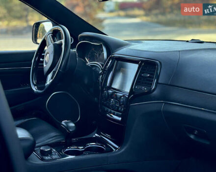 Джип Гранд Чероки 2013 в Костополе на Automoto.ua Черный Джип Гранд Чероки, объемом двигателя 2.99 л и пробегом 337 тыс. км за 16500 $, фото 25 на Automoto.ua