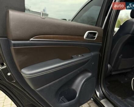 Черный Джип Гранд Чероки, объемом двигателя 2.99 л и пробегом 332 тыс. км за 16900 $, фото 14 на Automoto.ua