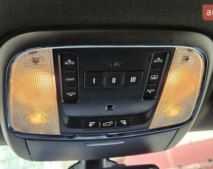 Черный Джип Гранд Чероки, объемом двигателя 5.65 л и пробегом 180 тыс. км за 22500 $, фото 24 на Automoto.ua