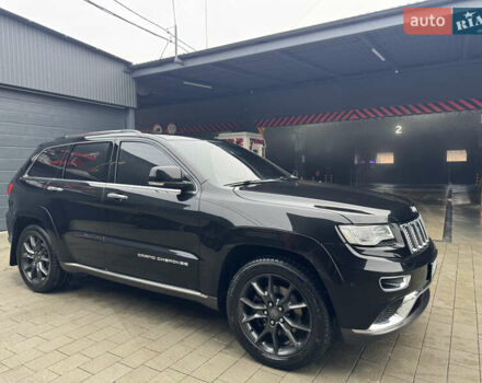 Черный Джип Гранд Чероки, объемом двигателя 2.99 л и пробегом 230 тыс. км за 22500 $, фото 4 на Automoto.ua