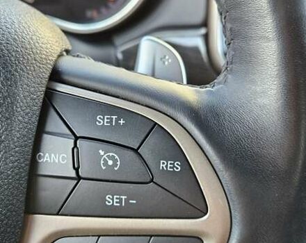 Черный Джип Гранд Чероки, объемом двигателя 5.65 л и пробегом 180 тыс. км за 22500 $, фото 16 на Automoto.ua