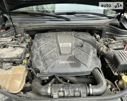 Чорний Джип Grand Cherokee, об'ємом двигуна 3 л та пробігом 198 тис. км за 27360 $, фото 93 на Automoto.ua