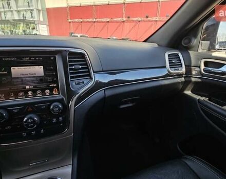 Черный Джип Гранд Чероки, объемом двигателя 5.65 л и пробегом 180 тыс. км за 22500 $, фото 30 на Automoto.ua