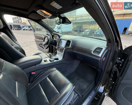 Черный Джип Гранд Чероки, объемом двигателя 2.99 л и пробегом 92 тыс. км за 24000 $, фото 5 на Automoto.ua