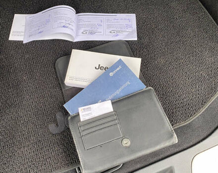 Черный Джип Гранд Чероки, объемом двигателя 2.99 л и пробегом 220 тыс. км за 21900 $, фото 17 на Automoto.ua