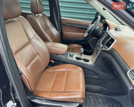 Чорний Джип Grand Cherokee, об'ємом двигуна 2.99 л та пробігом 275 тис. км за 20499 $, фото 68 на Automoto.ua