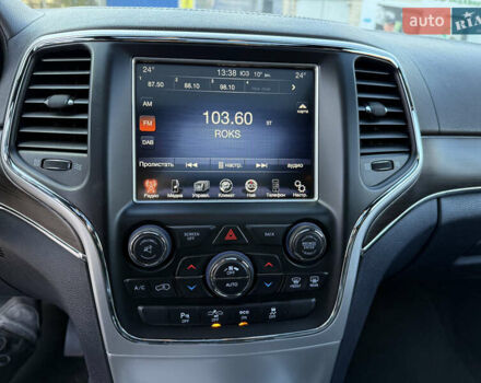 Черный Джип Гранд Чероки, объемом двигателя 2.99 л и пробегом 92 тыс. км за 24000 $, фото 10 на Automoto.ua