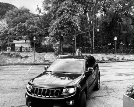 Джип Гранд Чероки 2016 в Николаеве на Automoto.ua Черный Джип Гранд Чероки, объемом двигателя 3.6 л и пробегом 159 тыс. км за 19600 $, фото 3 на Automoto.ua
