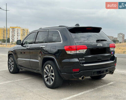 Чорний Джип Grand Cherokee, об'ємом двигуна 5.65 л та пробігом 250 тис. км за 19000 $, фото 3 на Automoto.ua