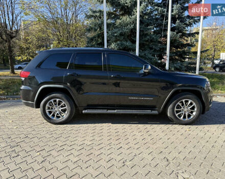 Джип Гранд Чероки 2016 в Киеве на Automoto.ua Черный Джип Гранд Чероки, объемом двигателя 3.6 л и пробегом 139 тыс. км за 23000 $, фото 16 на Automoto.ua