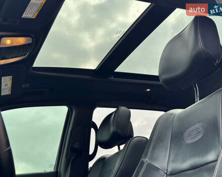 Чорний Джип Grand Cherokee, об'ємом двигуна 5.65 л та пробігом 250 тис. км за 19000 $, фото 8 на Automoto.ua