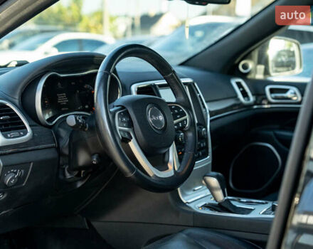 Джип Гранд Чероки 2016 в Черновцах на Automoto.ua Черный Джип Гранд Чероки, объемом двигателя 2.99 л и пробегом 89 тыс. км за 33500 $, фото 20 на Automoto.ua