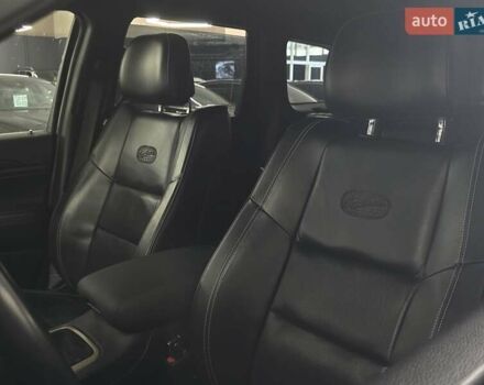 Джип Гранд Чероки 2016 в Николаеве на Automoto.ua Черный Джип Гранд Чероки, объемом двигателя 3.6 л и пробегом 194 тыс. км за 18899 $, фото 21 на Automoto.ua