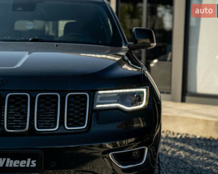 Джип Гранд Чероки 2016 в Черновцах на Automoto.ua Черный Джип Гранд Чероки, объемом двигателя 2.99 л и пробегом 89 тыс. км за 33500 $, фото 12 на Automoto.ua