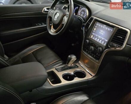 Джип Гранд Чероки 2016 в Николаеве на Automoto.ua Черный Джип Гранд Чероки, объемом двигателя 3.6 л и пробегом 194 тыс. км за 18899 $, фото 23 на Automoto.ua