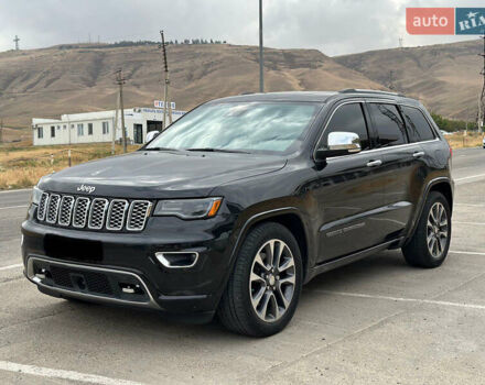 Чорний Джип Grand Cherokee, об'ємом двигуна 5.65 л та пробігом 250 тис. км за 19000 $, фото 4 на Automoto.ua