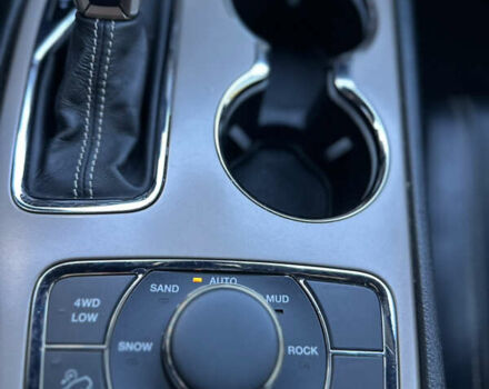 Джип Гранд Чероки 2016 в Киеве на Automoto.ua Черный Джип Гранд Чероки, объемом двигателя 3.6 л и пробегом 139 тыс. км за 23000 $, фото 26 на Automoto.ua