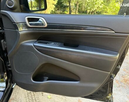 Черный Джип Гранд Чероки, объемом двигателя 3.2 л и пробегом 130 тыс. км за 23440 $, фото 23 на Automoto.ua